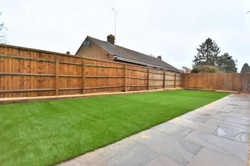 Didcot - Private Flat With Garden & Parking 08 Apartment Bagian luar foto