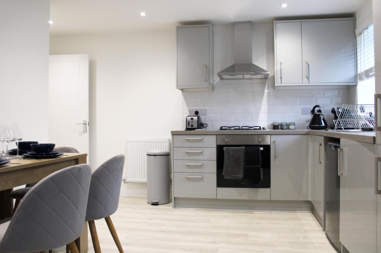 Didcot - Private Flat With Garden & Parking 08 Apartment Bagian luar foto
